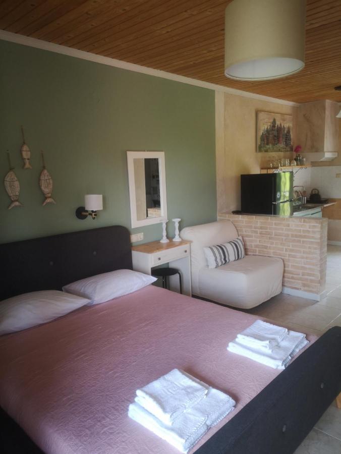 Achillion B&B Paralía Skotínis Exteriör bild
