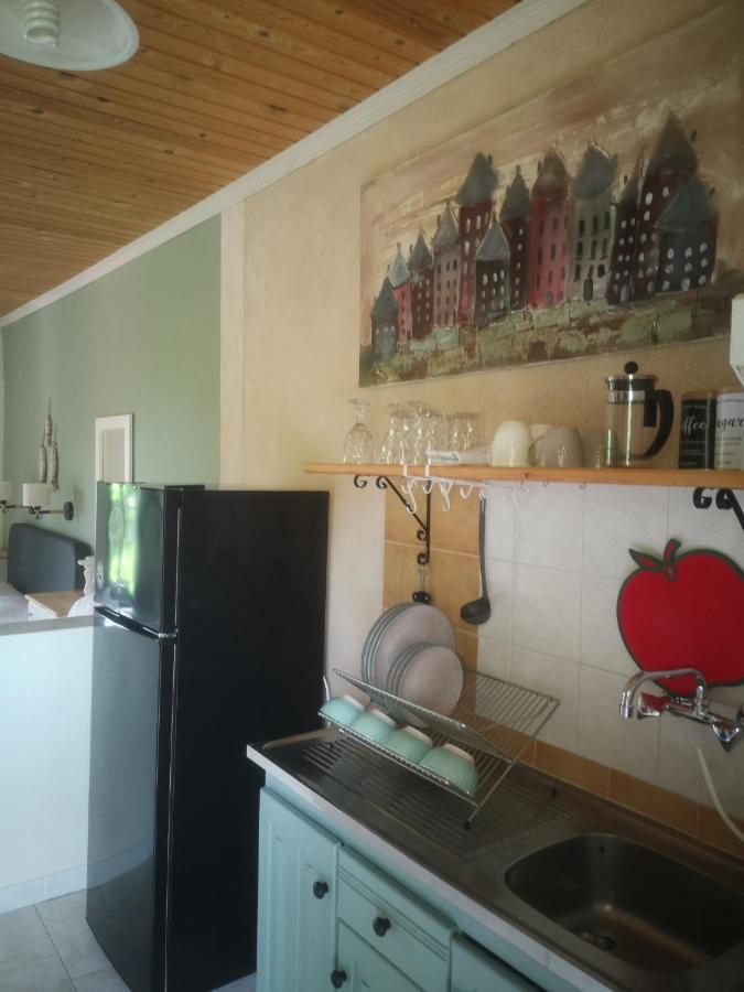 Achillion B&B Paralía Skotínis Exteriör bild