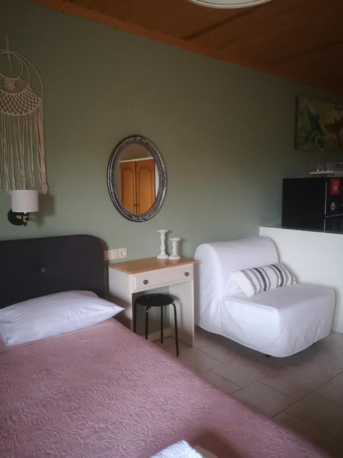 Achillion B&B Paralía Skotínis Exteriör bild