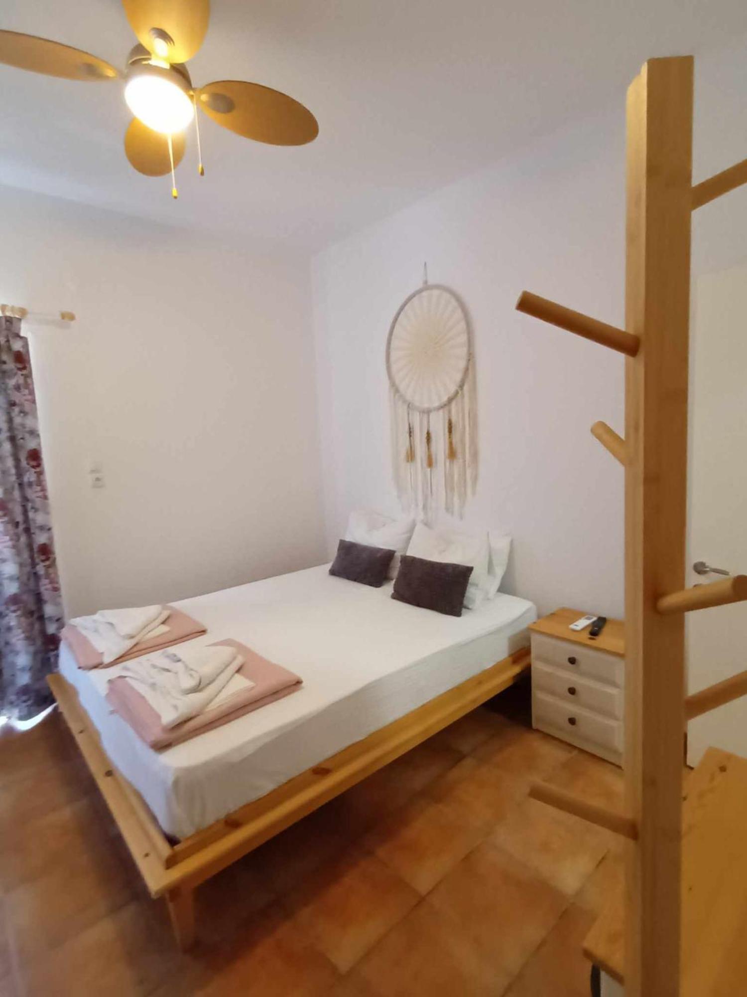 Achillion B&B Paralía Skotínis Exteriör bild